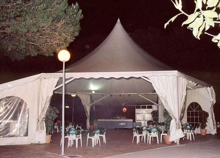 Hotel La Imperial Luceni Esterno foto