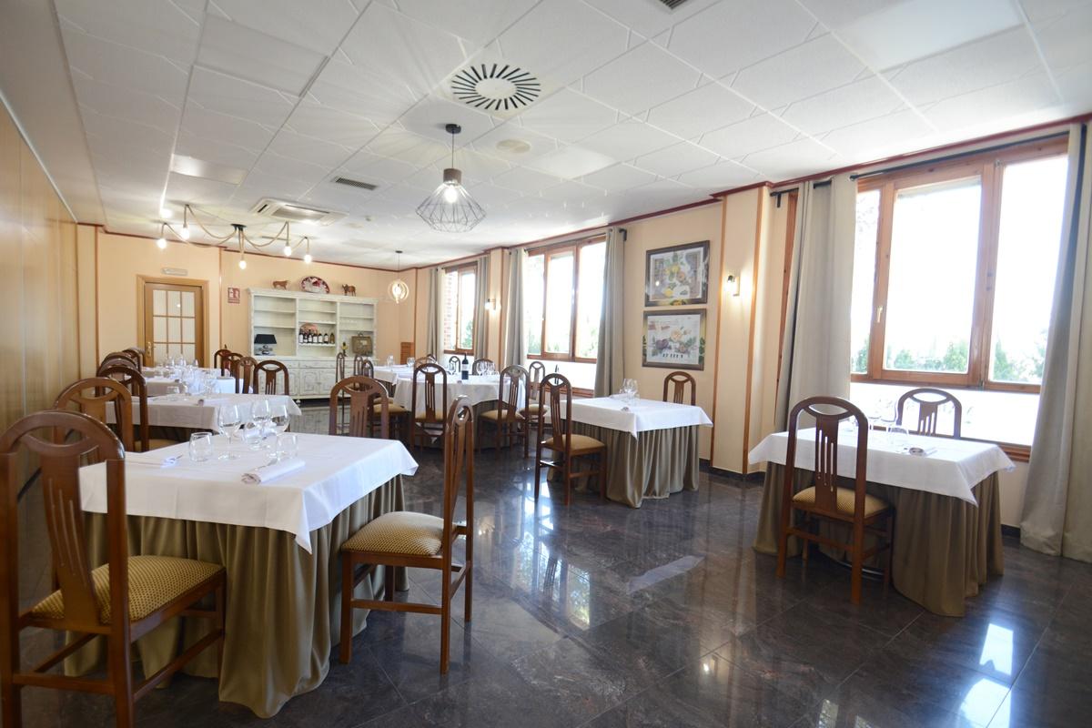 Hotel La Imperial Luceni Esterno foto